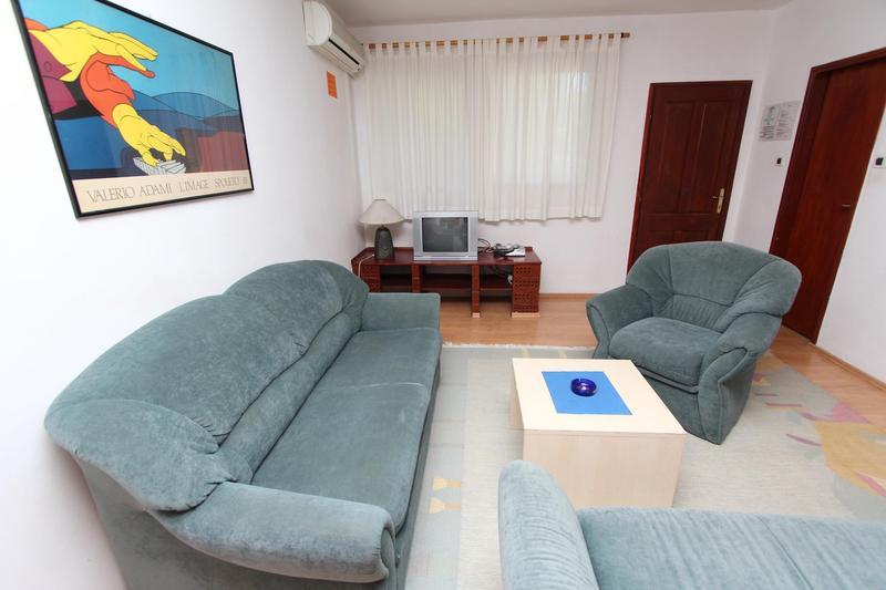 Apartments Lora روفينج المظهر الخارجي الصورة