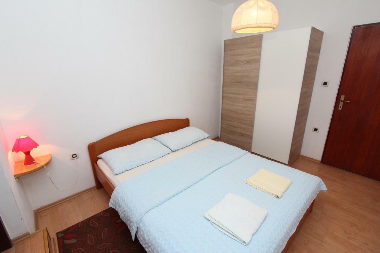 Apartments Lora روفينج المظهر الخارجي الصورة