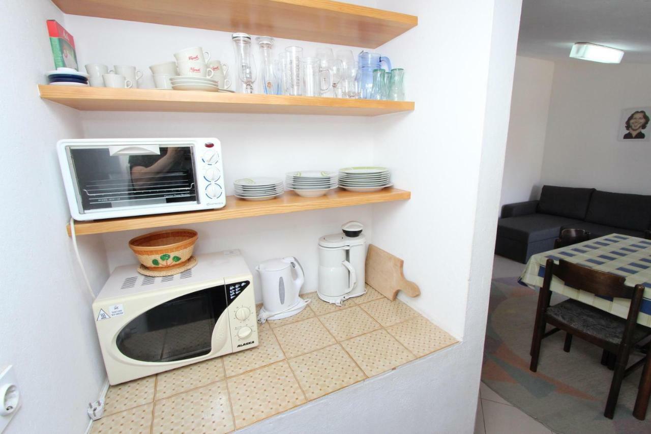 Apartments Lora روفينج المظهر الخارجي الصورة