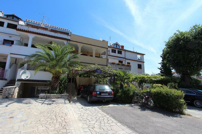 Apartments Lora روفينج المظهر الخارجي الصورة