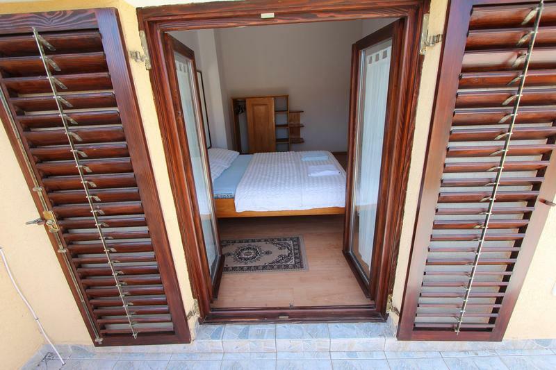 Apartments Lora روفينج المظهر الخارجي الصورة