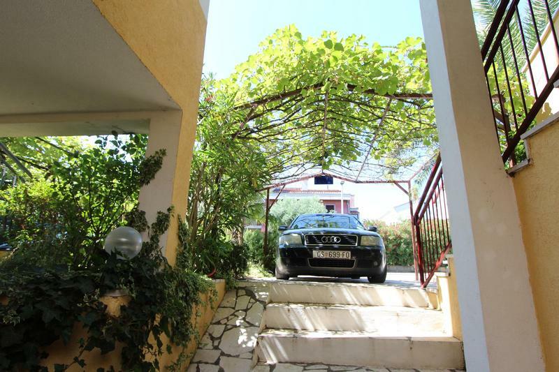 Apartments Lora روفينج المظهر الخارجي الصورة